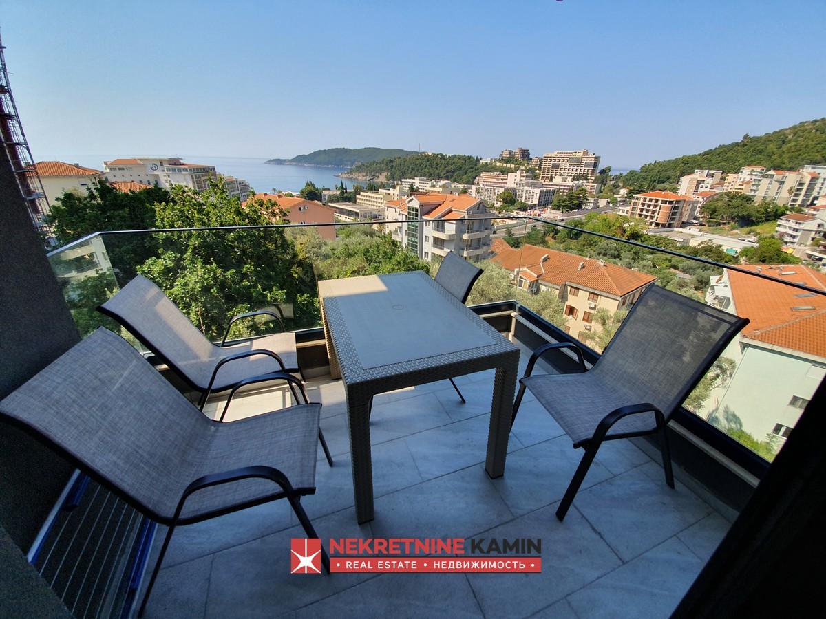 Furnished One-Bedroom Apartment in a New Building with Pool and Sea View, Bečići